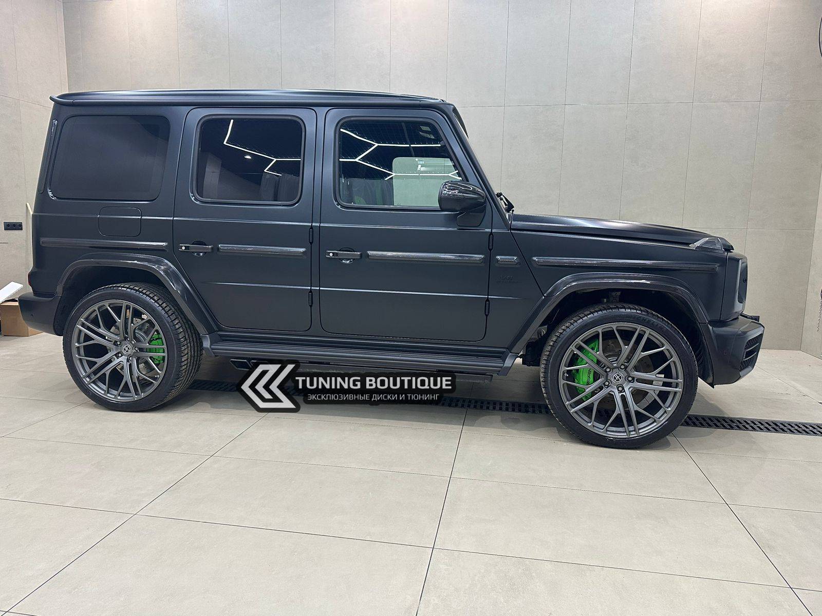 Mercedes G-Class W464 на 23" кованых дисках нашего производства фото 3